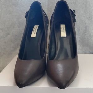 Simply Vera Chocolate Brown Pump